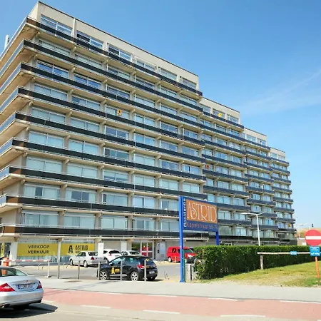 Apartament Astrid 202 With Parking By Interhome
